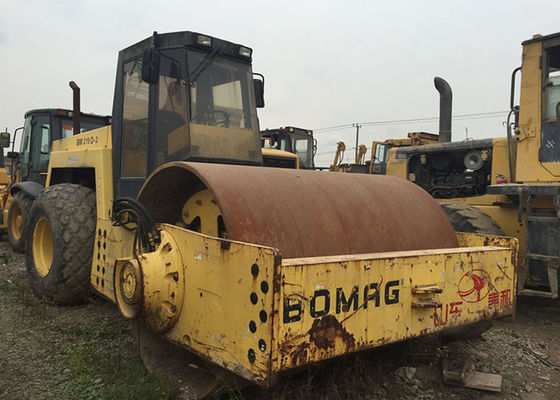 Peso de la máquina 11609kg del compresor del rodillo de camino de la mano de Bomag BW219D segundo