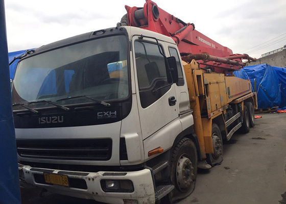 Camión amarillo de la bomba concreta de la segundo mano de Putzmeister los 42m con el chasis de Isuzu